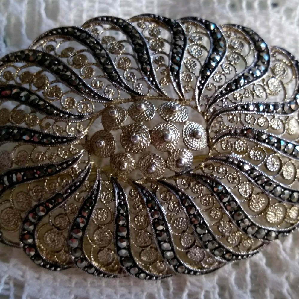 SOLD...Stunning antique Victorian brooch